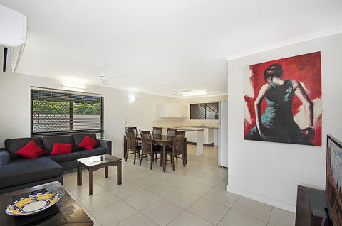 Townsville Holiday Apartments - Travel Agents 20