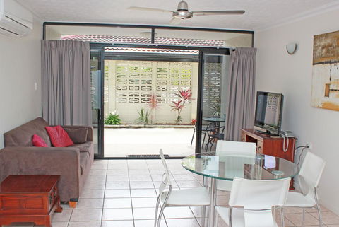 Townsville Holiday Apartments - Travel Agents 10