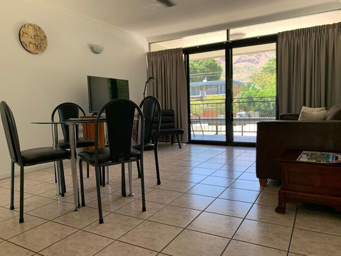 Townsville Holiday Apartments - Travel Agents 5