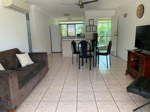 Townsville Holiday Apartments - Travel Agents 0