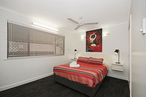 Townsville Holiday Apartments - Travel Agents 14