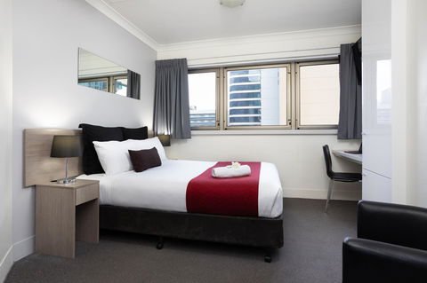 George Williams Hotel - Cruises Travel 5