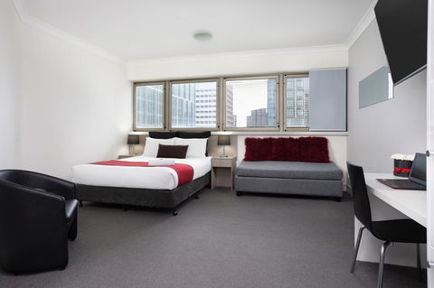 George Williams Hotel - Cruises Travel 4