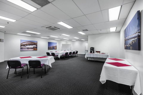 George Williams Hotel - Cruises Travel 40