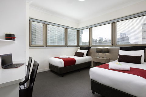 George Williams Hotel - Cruises Travel 10