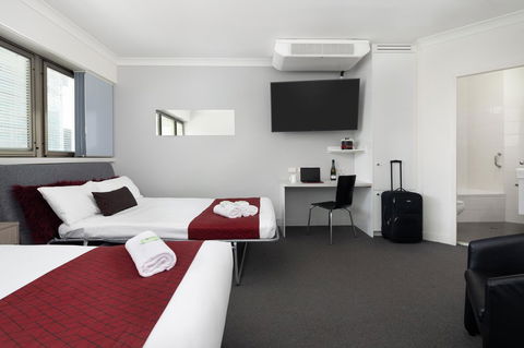 George Williams Hotel - Cruises Travel 7