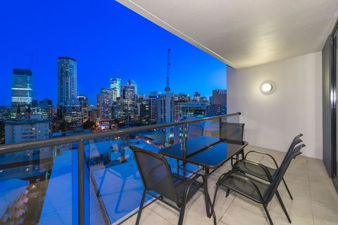 Tribeca Apartments - Cruises Travel 18