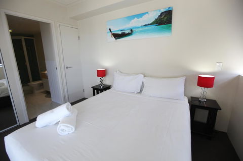 Tribeca Apartments - Cruises Travel 10