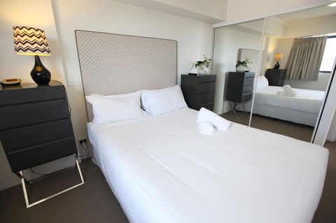 Tribeca Apartments - Cruises Travel 5