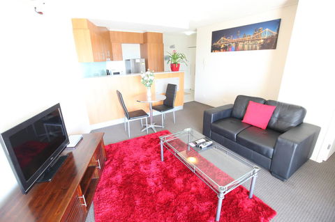 Tribeca Apartments - Cruises Travel 6