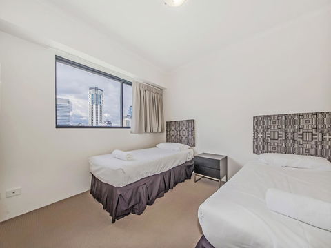 Tribeca Apartments - Cruises Travel 34
