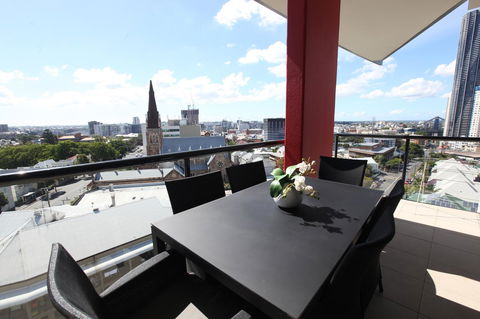 Tribeca Apartments - Cruises Travel 7