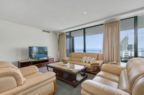 Circle On Cavill, Apartments And Sub Penthouses - We Accommodate - Travel Search 1