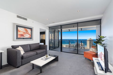 Circle On Cavill, Apartments And Sub Penthouses - We Accommodate - Travel Search 7