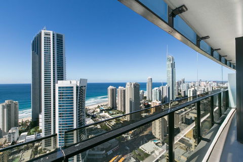 Circle On Cavill, Apartments And Sub Penthouses - We Accommodate - Travel Search 26