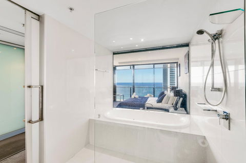 Circle On Cavill, Apartments And Sub Penthouses - We Accommodate - Travel Search 28