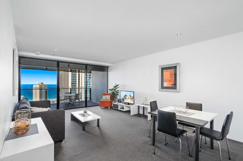 Circle On Cavill, Apartments And Sub Penthouses - We Accommodate - Travel Search 8