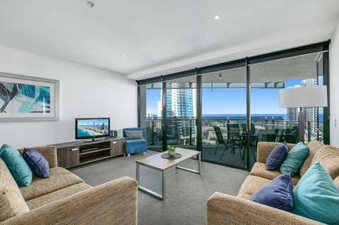 Circle On Cavill, Apartments And Sub Penthouses - We Accommodate - Travel Search 30