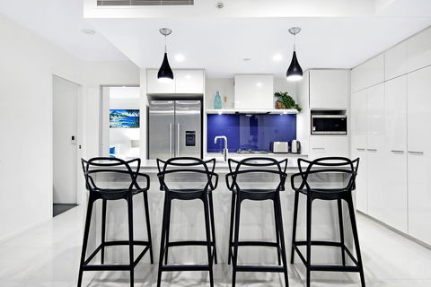Circle On Cavill, Apartments And Sub Penthouses - We Accommodate - Travel Search 40