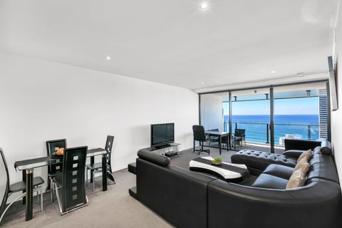 Circle On Cavill, Apartments And Sub Penthouses - We Accommodate - Travel Search 24