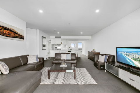 Circle On Cavill, Apartments And Sub Penthouses - We Accommodate - Travel Search 23
