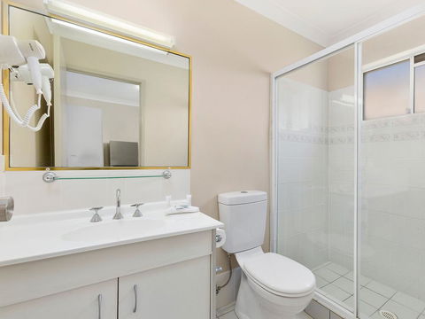 Comfort Inn North Brisbane - Cruises Travel 15