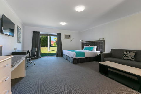 Comfort Inn North Brisbane - Cruises Travel 25