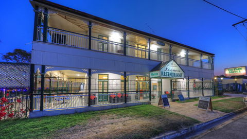 The Park Motel - Travel Search 9