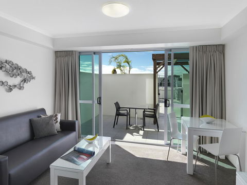 Oaks Mackay Rivermarque Hotel - Travel Search 1