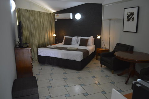Kallangur Motel - Tourism Guide 34