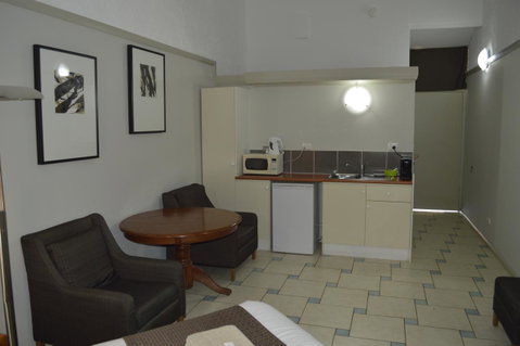 Kallangur Motel - Tourism Guide 31