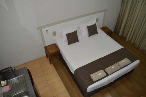 Kallangur Motel - Tourism Guide 37