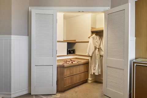 JW Marriott Gold Coast Resort & Spa - Tourism Guide 10