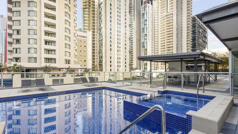 Oaks Brisbane Festival Suites - Cruises Travel 0