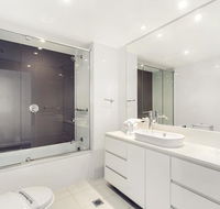 Luxury 5 Star Surfers Paradise Residences - Travel Search