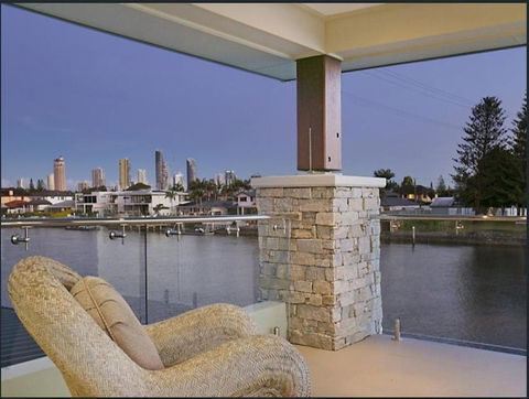 Riverfront Dream - Travel Search 10