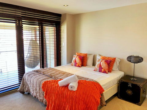 Riverfront Dream - Travel Search 31