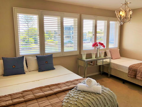 Riverfront Dream - Travel Search 15
