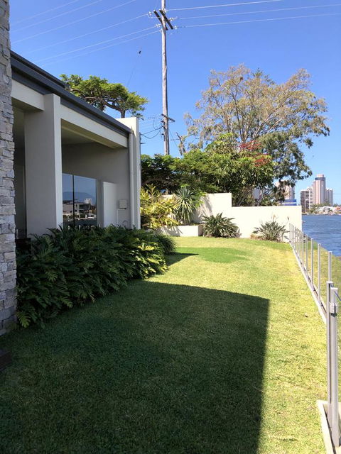 Riverfront Dream - Travel Search 34
