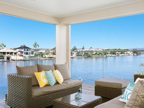 Riverfront Dream - Travel Search 13