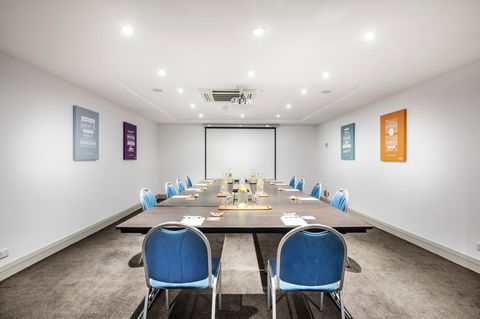 Voco Brisbane City Centre, An IHG Hotel - Cruises Travel 9