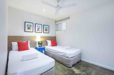 Sandbox Apartments - Travel Agents 9