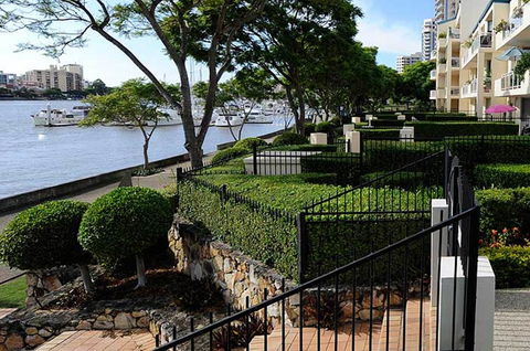 Bridgewater Terraces - Tourism Guide 16