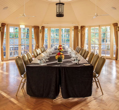 InterContinental Sanctuary Cove Resort, An IHG Hotel - Tourism Guide 16