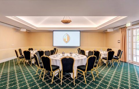 InterContinental Sanctuary Cove Resort, An IHG Hotel - Tourism Guide 10