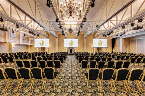 InterContinental Sanctuary Cove Resort, An IHG Hotel - Tourism Guide 38