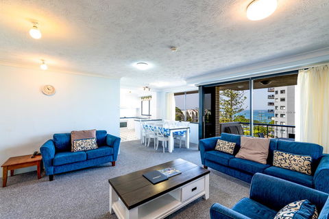 Burgess @ Kings Beach Apartments - Cruises Travel 33