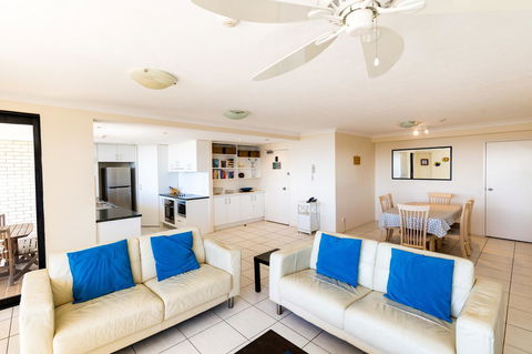 Burgess @ Kings Beach Apartments - Cruises Travel 1