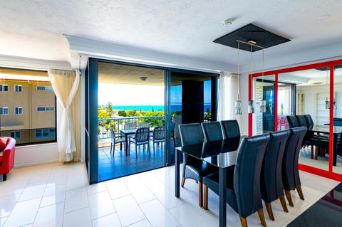Burgess @ Kings Beach Apartments - Cruises Travel 16