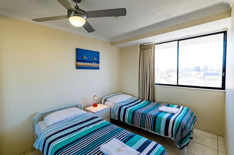 Burgess @ Kings Beach Apartments - Cruises Travel 3